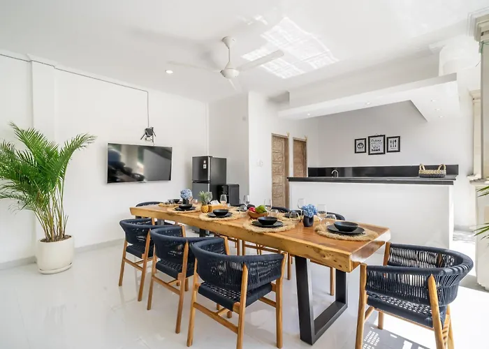 Semera - Secluded Pool With Spacious Patio