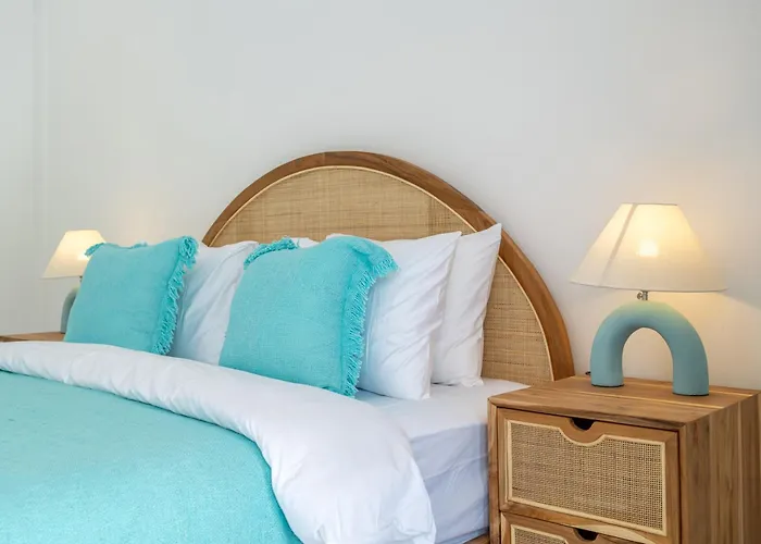 Semera - Secluded Pool With Spacious Patio *