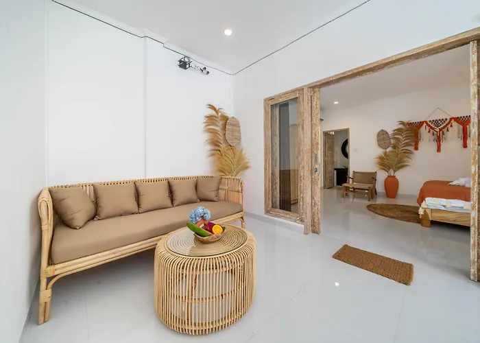 Semera - Secluded Pool With Spacious Patio ケロボカン