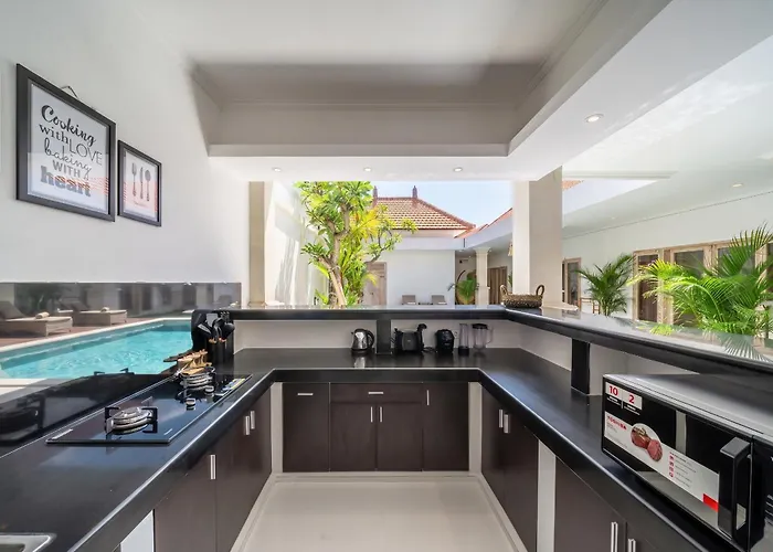 Semera - Secluded Pool With Spacious Patio
