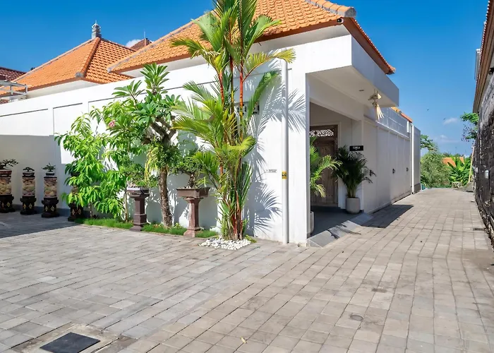 Semera - Secluded Pool With Spacious Patio ケロボカン